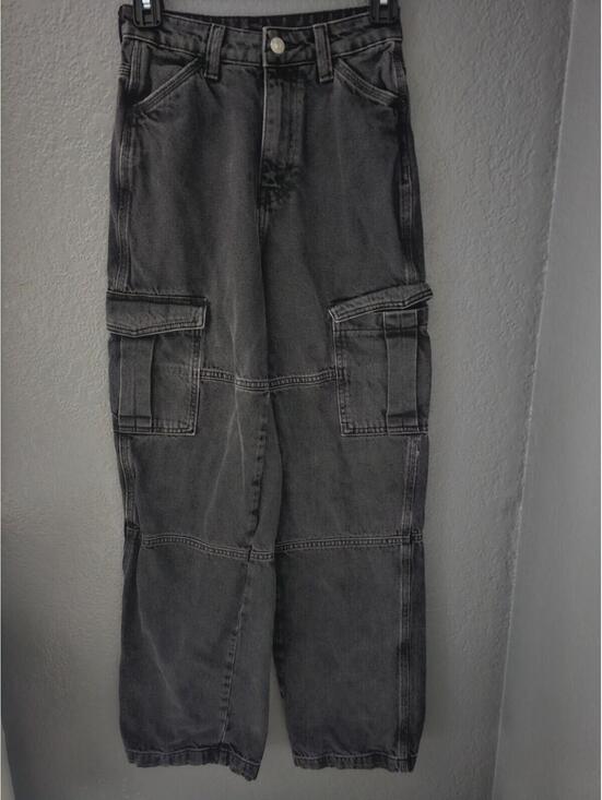 H&M Pants - Women's H&M Divided Cargo Denim Jeans Pants Straight Leg Black Washed Size 0
